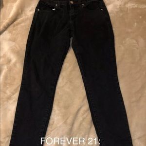 FOREVER 21 Women’s medium-high waisted black jeans